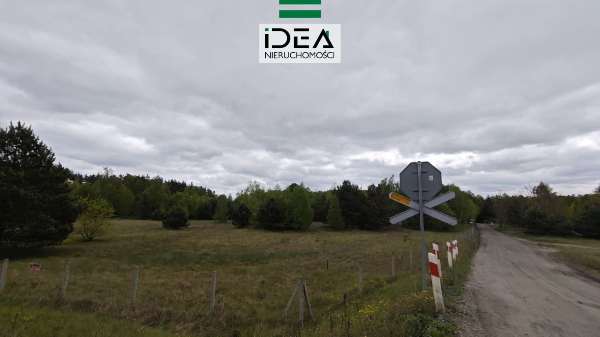 Działka na sprzedaż