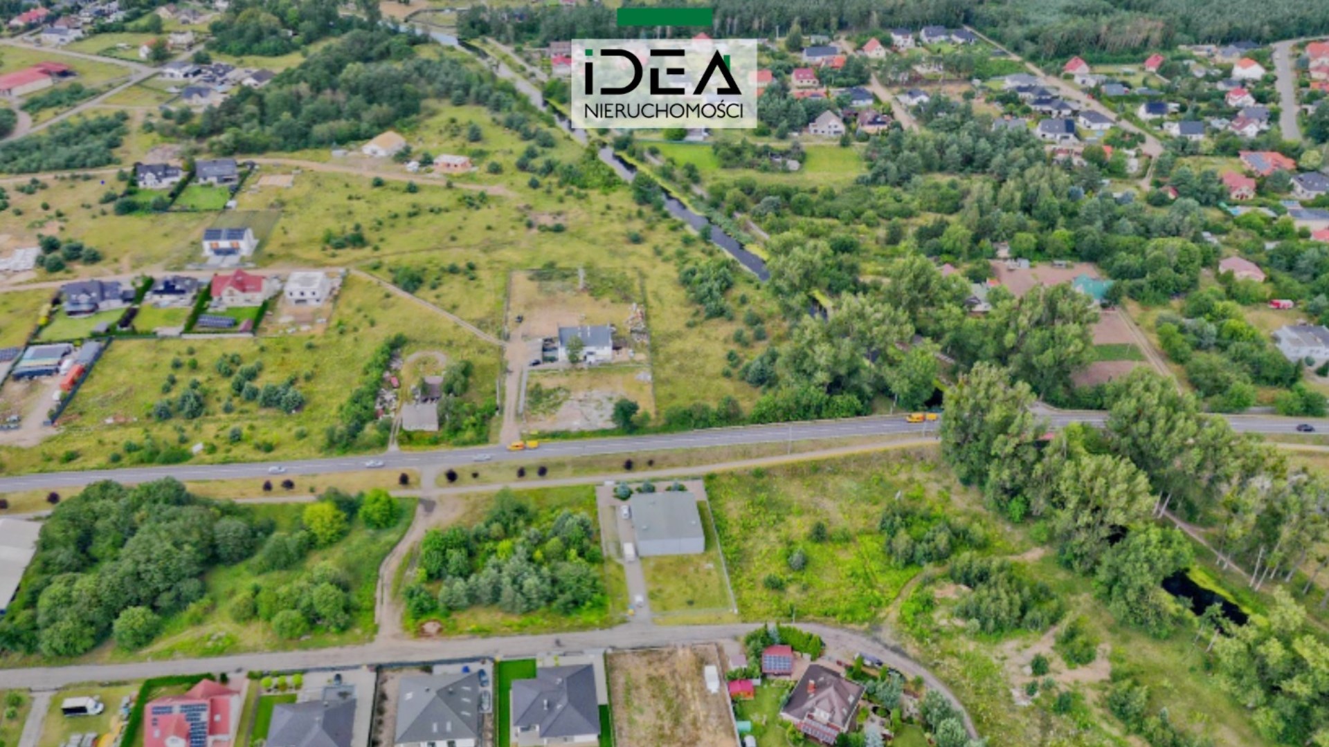 Działka na sprzedaż