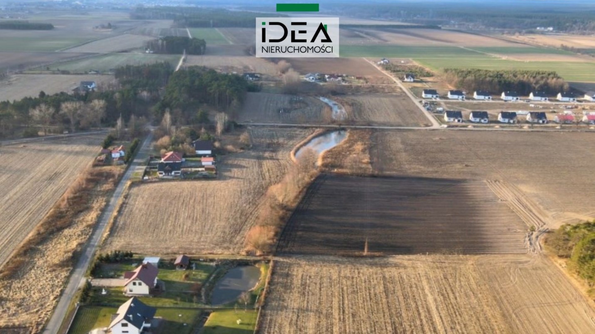 Działka na sprzedaż