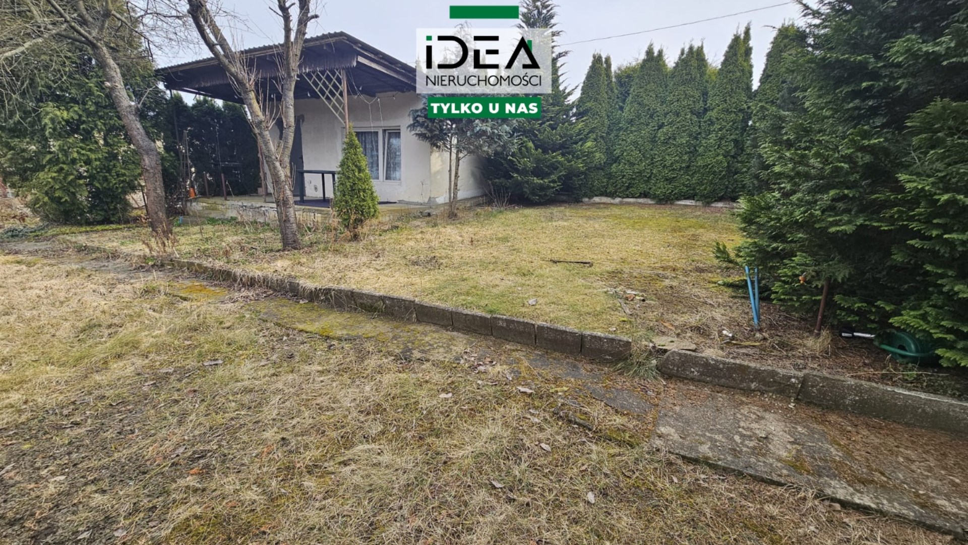 Działka na sprzedaż